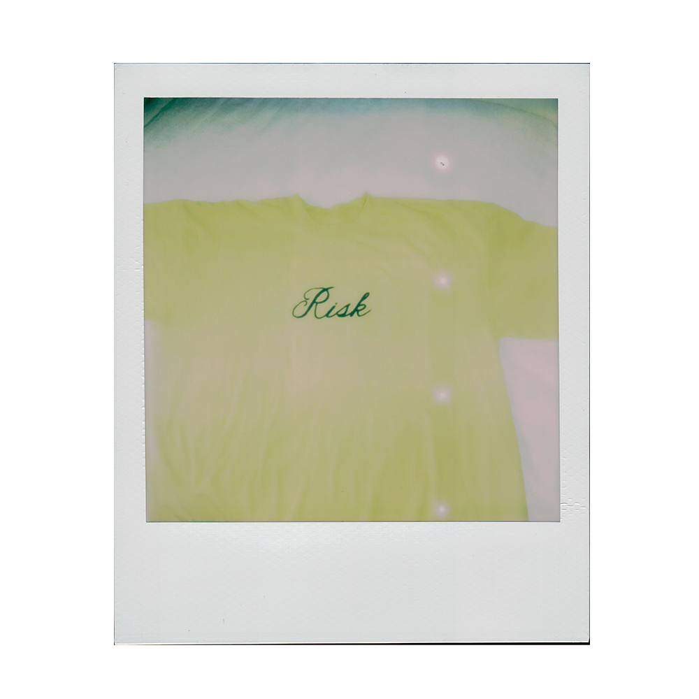 Risk T-shirt Polaroid 1